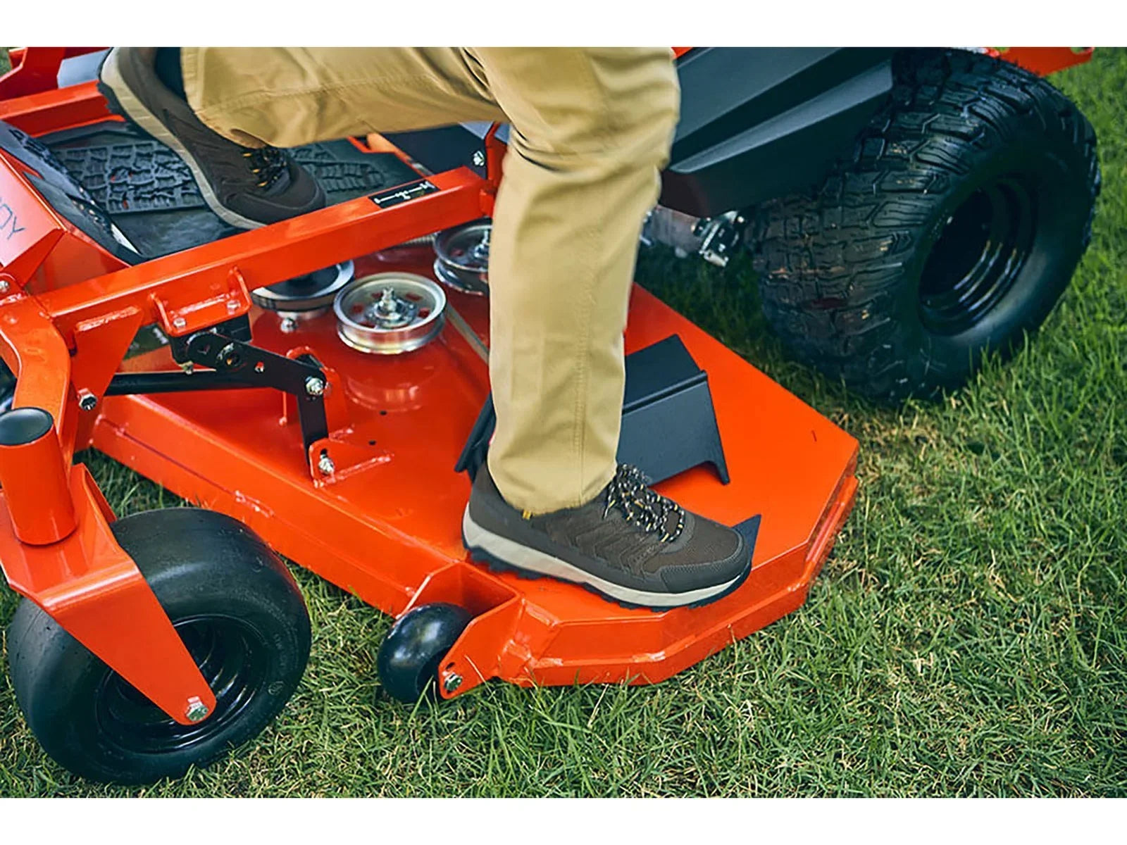 Bad Boy ZT Avenger 60-Inch Zero-Turn Gas Lawn Mower with 26 HP Kohler V-Twin Engine